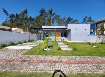 Casa · 153m² · 3 Quartos · 3 Vagas · Casa com 3 Quartos à Venda – 150 m² por R$ 690.000 Cajueiros (Itaipuaçu) – Maricá/RJ
