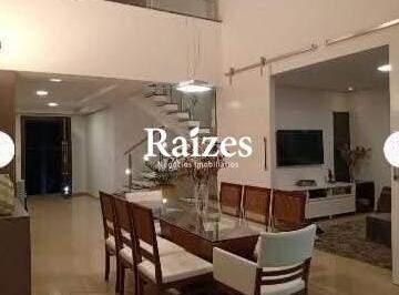 Casa · 315m² · 3 Quartos · Linda casa no ROMA com 3 suítes
