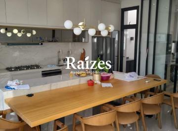 Casa · 184m² · 3 Quartos · 3 Vagas · Excelente casa com 3 suítes no Grand Ville