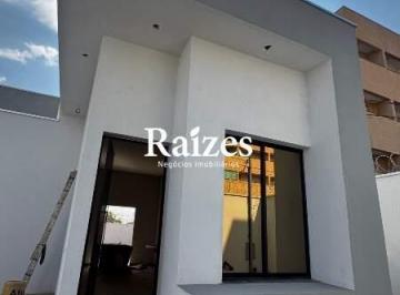 Casa · 65m² · 2 Quartos · 2 Vagas · Casa em fase final de construção no Novo Mundo com 2/4
