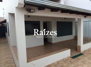 Casa · 326m² · 3 Quartos · 4 Vagas · Casa no Cidade Jardim com 3/4 sendo 1 suíte