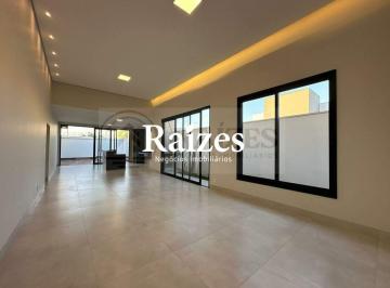 Casa · 336m² · 3 Quartos · 2 Vagas · Casa Alto Padrão para Venda em Uberlândia / MG no bairro Novo Mundo