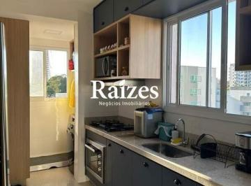 Apartamento · 69m² · 2 Quartos · 2 Vagas · Excelente apto com 2/4 sendo 1 suíte próximo ao Praia Clube 