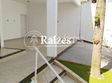 Casa · 173m² · 3 Quartos · 2 Vagas · Casa para Venda em Uberlândia / MG no Bairro Osvaldo Rezende