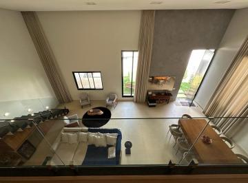 Casa · 233m² · 3 Quartos · 4 Vagas · EXCEPCIONAL CASA NO KARAÍBA COM 3 SUÍTES