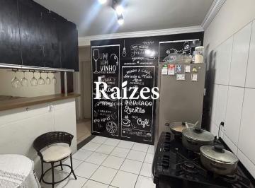 Apartamento · 51m² · 2 Quartos · 1 Vaga · Apto com 2/4 próximo ao Terminal Central
