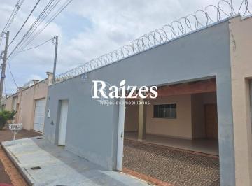 Casa · 170m² · 3 Quartos · Casa para Venda em Uberlândia / MG no bairro santa rosa