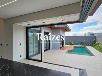 Casa · 214m² · 3 Quartos · 2 Vagas · Excelente casa com 3 suítes no Alphaville 1