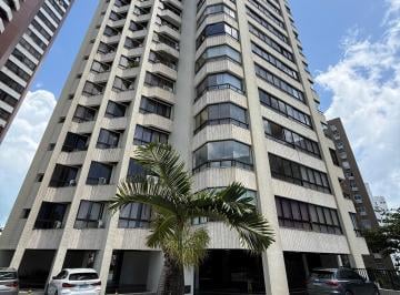 Apartamento de 4 quartos, Salvador · Apartamento Gigante com 243m² em Ondina | 4 Quartos e 3 Vagas Soltas