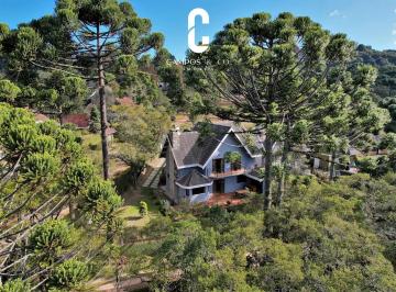 iyhl7331-jpg1717787249021.jpg · Casa à venda, 3 suítes e churrasqueira, R$ 1.700.000,00, Vila Inglesa, Campos do Jordão, SP