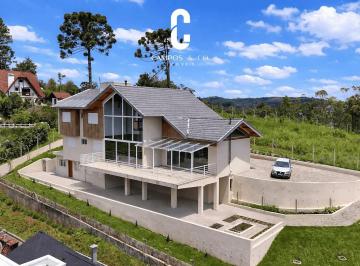 20cc841e-1908-47ef-80f9-46c2cbcb4527-png1772038463206.png · Casa Belíssima, Recém  construída,  Alto do Capivari, Campos do Jordão, SP