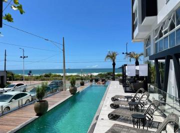 Apartamento · 243m² · 4 Quartos · 4 Vagas · Cobertura de luxo na Praia Brava, Itajaí-SC: 4 quartos, 4 suítes, 3 salas, 5 banheiros, 4 vagas de g