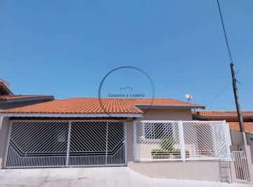 Casa · 288m² · 4 Quartos · 2 Vagas · Casa térrea à venda próxima à Alameda Lucas Nogueira Garcez em Atibaia