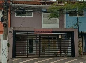Casa · 175m² · 3 Quartos · 2 Vagas · Sobrado - Reformado - Venda e LocaçãoChácara Santo Antônio do lado do metro. Oportunidade