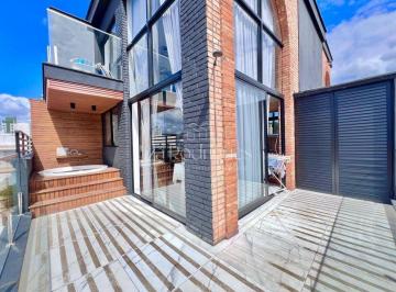 Apartamento · 129m² · 3 Quartos · 2 Vagas · Cobertura Triplex no centro de itajaí