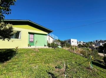 Casa · 65m² · 3 Quartos · 2 Vagas · Casa no bairro Cruzeiro em Farroupilha