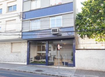 Apartamento · 69m² · 2 Quartos · Apartamento Garden de dois dormitório Reformado passos da Redenção.