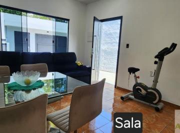 Casa · 100m² · 3 Quartos · 4 Vagas · Casa Térrea à Venda - Jardim Edilene