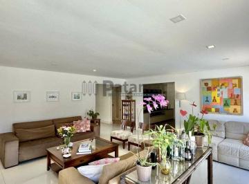 Casa · 375m² · 5 Quartos · 8 Vagas · 5 Quartos/4sts (1 no térreo), piscina, gourmet, escritório!