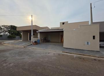 Foto 01 · Casa em Condomínio à Venda em Hortolândia-SP - 3 Quartos, 1 Suíte, 3 Salas, 2 Banheiros, 4 Vagas de 