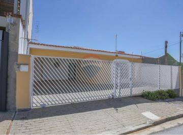 Casa · 251m² · 3 Quartos · 4 Vagas · Casa térrea à venda com 03 quartos sendo 01 suíte no Jd. Santa Rosália em Sorocaba SP