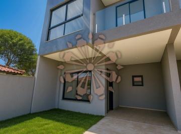 Casa · 110m² · 3 Quartos · 2 Vagas · Sobrado triplex em condomínio no Uberaba com terra