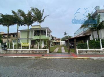 Foto 02 · Aluguel de Apartamento Novo no Centro de Garopaba-SC: 2 Quartos, 1 Vaga, 95m² - Próximo à Praia e Ru