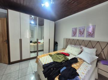 Casa de 3 quartos, São Paulo · Casa de 02 dormitórios e outra para renda 