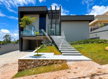 Casa · 335m² · 4 Quartos · 6 Vagas · Casa Térrea Nova de Alto Padrão em Condomínio Fechado !
