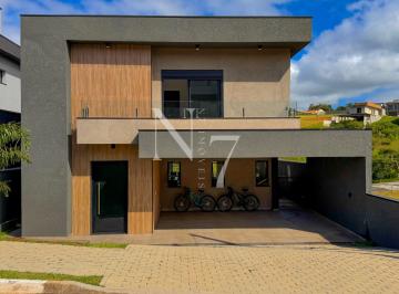 Casa · 256m² · 4 Quartos · 4 Vagas · Lindíssima Casa em Condomínio Fechado de Atibaia.