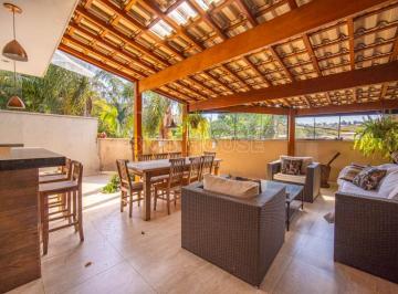 202510271940331665.jpg · Casa para Venda em Cotia, Granja Viana, 3 dormitórios, 1 suíte, 3 banheiros, 3 vagas