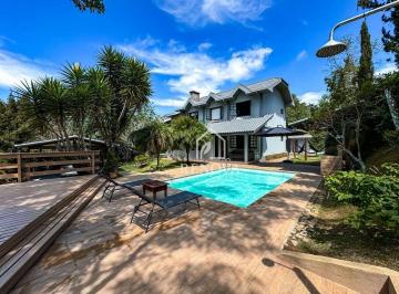 Casa · 259m² · 4 Quartos · 2 Vagas · Casa em Albuquerque, Teresópolis/RJ de 259m² 4 quartos à venda por R$ 1.690.000,00