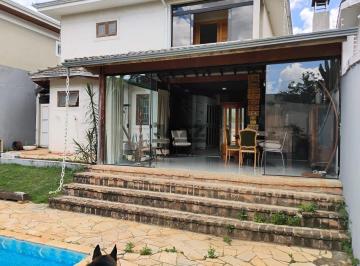 Casa · 400m² · 5 Quartos · 3 Vagas · Casa à venda na Vila Petrópolis, Atibaia