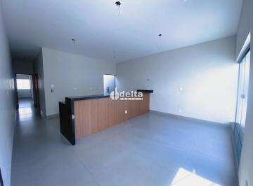 Casa · 125m² · 2 Quartos · 2 Vagas · Casa residencial com 2 quartos sendo 1 suíte disponível para venda no bairro Jardim Brasília em Uber
