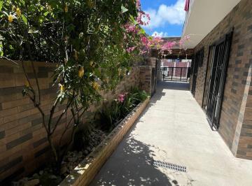 Casa · 275m² · 8 Quartos · Conjunto Residencial São Paulo (Kitnet)