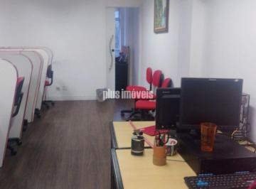 Comercial · 110m² · Conjunto Comercial com excelente localização.