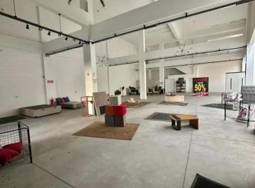 Comercial · 400m² · 4 Vagas · Salão/Galpão para locação de 400m² e 4 vagas no recuo em Vila Metalúrgica - Santo André