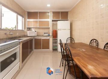 ff11a0b5-03dc-4369-ac45-4cdb28bf6e9f.jpg · Casa para venda em Lapa com 3 quartos, sendo 2 suítes, 160m²