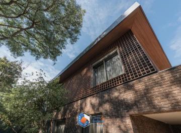 b022e340-fdf1-49a8-b70c-6c88ef382a87.jpg · Casa para venda em Alto de Pinheiros com 4 quartos, sendo 4 suítes, 701m²