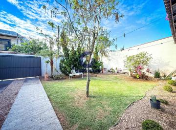 Casa · 150m² · 3 Quartos · 2 Vagas · Casa em São João, Itajaí/SC
