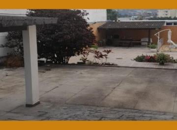 Casa · IMÓVEL NA RUA CORONEL JOAO TELES, 400, LT 03 QD W, CENTRO, DUQUE DE CAXIAS/RJ.