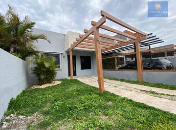 Casa · 2 Quartos · 1 Vaga · Casa a venda no bairro Guarani em Capão da Canoa