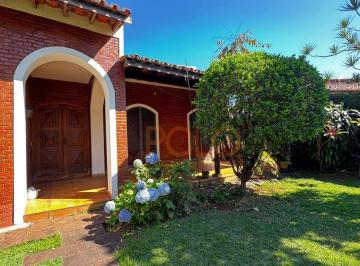 c38b4391fcd3b6065425311287c587cfdc6d99ff · Casa à venda no Centro em Uberlândia