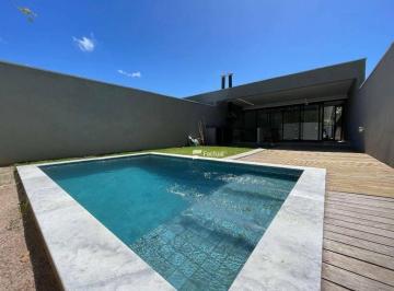 2cc8d36a80e98158291996686fa8f1a457f5bccd · Casa com 3 dormitórios à venda, 131 m² por R$ 1.200.000,00 - Jardim  São Lourenço - Bertioga/SP