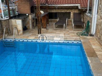 Casa · 300m² · 4 Quartos · 2 Vagas · Belo Sobrado com Piscina, 4 suítes, 2 Vagas no Aricanduva