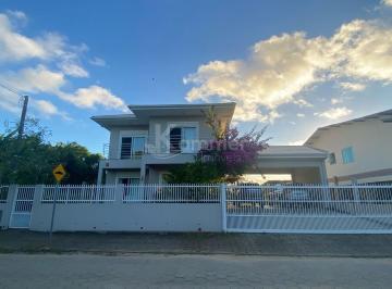 Foto 01 · Casa à venda em Penha-SC, Praia Grande: 4 quartos, 4 suítes, 1 sala, 5 banheiros, 4 vagas, 270m²