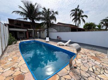 Casa de 3 quartos, Itanhaém · Casa no Belas artes em Itanhaém com piscina e 03 quartos