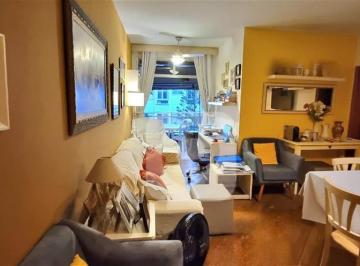 Apartamento · 72m² · 2 Quartos · 1 Vaga · Botafogo Apartamento, 72m2, 2 Quartos com dependência completa, varanda e 1 vaga