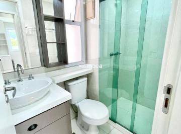 Apartamento · 174m² · 3 Quartos · 2 Vagas · Luxuosa Cobertura Reformada no Condomínio Barra Village Prime com Varanda Gourmet Fechada em Cortina