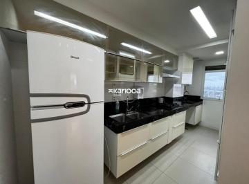 Este elegante apartamento residencial oferece um ambiente ideal para conforto e · Apartamento finamente decorado, andar alto vista deslumbrante.